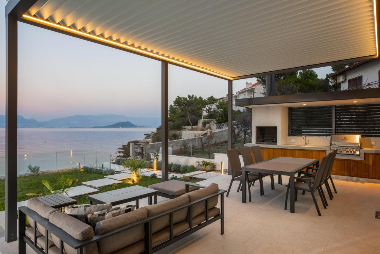 Acadia Beach Villas & Apartments Slatine Luaran gambar