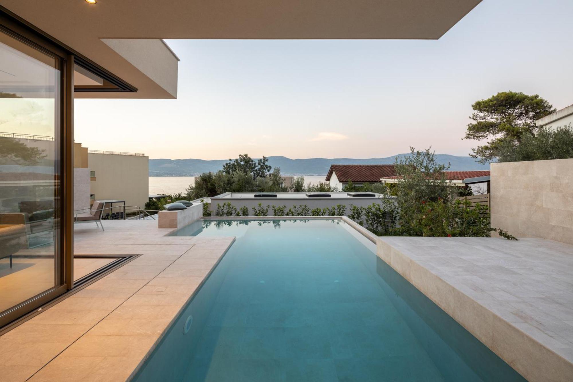 Acadia Beach Villas & Apartments Slatine Luaran gambar