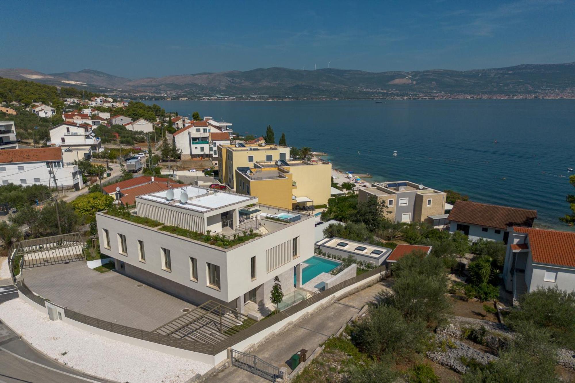 Acadia Beach Villas & Apartments Slatine Luaran gambar