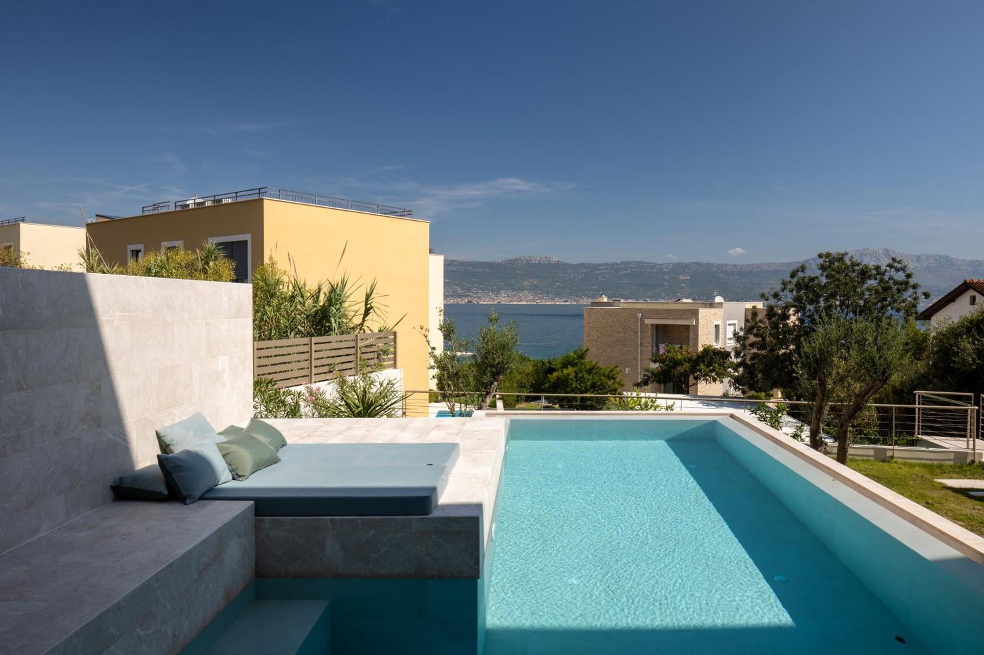 Acadia Beach Villas & Apartments Slatine Luaran gambar