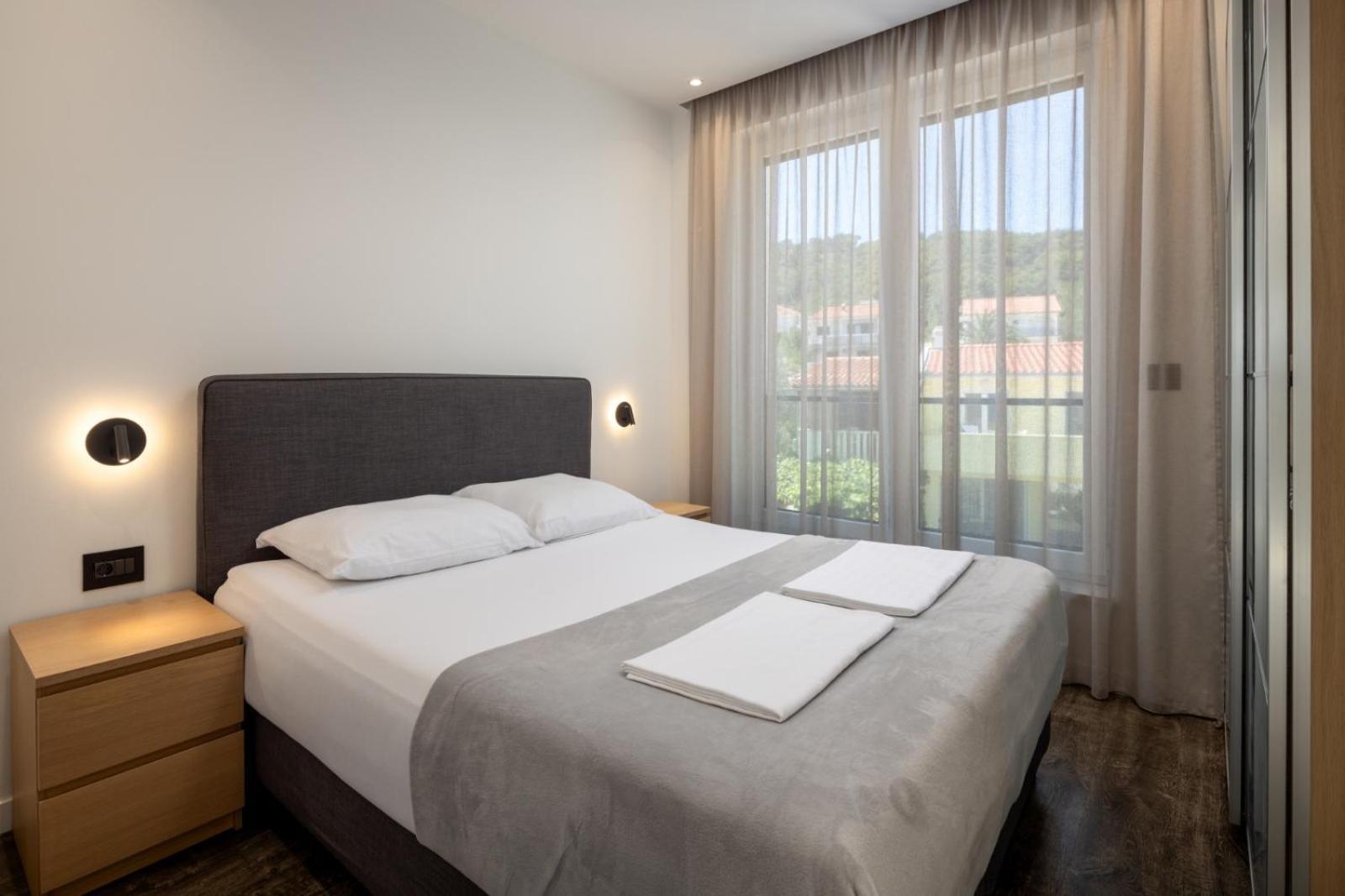 Acadia Beach Villas & Apartments Slatine Luaran gambar