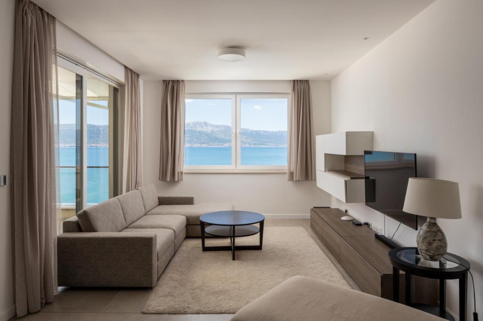Acadia Beach Villas & Apartments Slatine Luaran gambar