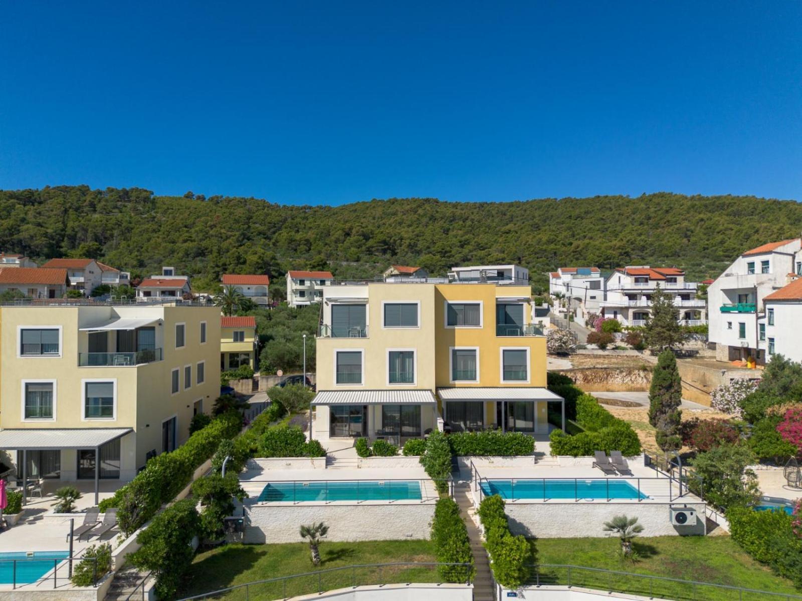 Acadia Beach Villas & Apartments Slatine Luaran gambar
